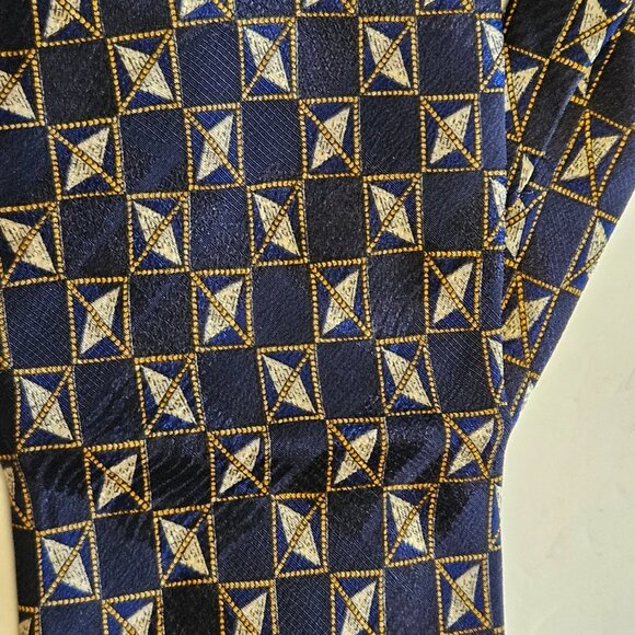Valentino 100% Silk Handmade Tie - Picture 9 of 13